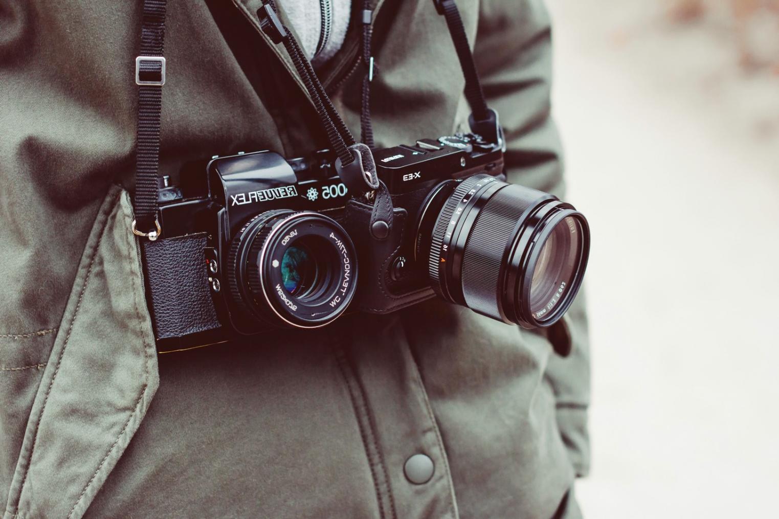 Apprenants en session de montage vidéo